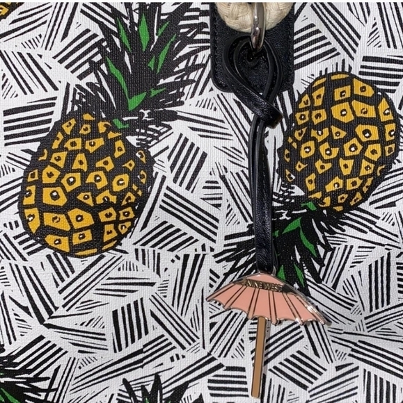 Nine West Pineapple purse rope handles - Picture 4 of 6